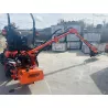 Taille-haie à sections LIDERFARM 190 cm sur micro-tracteur avec bras déporté sur le côté et barre de coupe horizontale