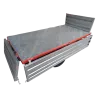 Zoom sur le plancher galvanisé.