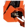 Pompe hydraulique en fonte et accouplement protégés dans le bâti de l’épareuse