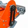 Chaîne de transmission et de ses deux pignons sur l’enfouisseur de pierres LIDERFARM 125 cm, carter de protection déposé.