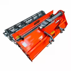 Enfouisseur de pierres LIDERFARM 165 cm, vue plongeante du côté de l’attelage avec capot relevé.