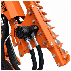 Moteur hydraulique, flexibles et doigts de la barre de coupe du taille-haie à sections LIDERFARM, gamme 130, 160 et 190 cm.