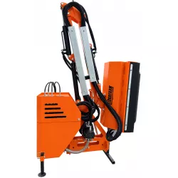Épareuse légère LIDERFARM 60 cm vue côté réservoir hydraulique avec tête de broyage verticale