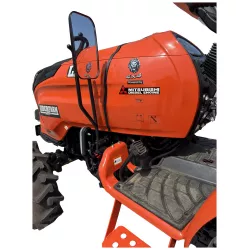 Marquage Mitsubishi sur le capot du micro-tracteur LIDERFARM LF-26