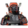 Vue d’ensemble du poste de conduite avec siège, volant et commandes du micro-tracteur LIDERFARM LF-26