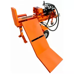 Plateau de levage déployé de la fendeuse LIDERFARM 40T thermique avec lève-bûche