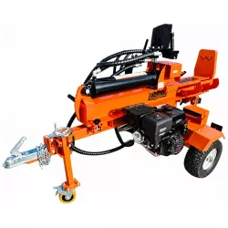 Vue trois quarts côté timon de la fendeuse LIDERFARM 40T thermique avec lève-bûche
