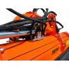 Détail des raccordements hydrauliques et du vérin au-dessus du broyeur semi-forestier LIDERFARM 2 m