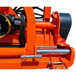 Vérin horizontal et structure d’attelage du broyeur semi-forestier LIDERFARM 2 m