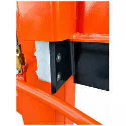 Patin de guidage du coin de la fendeuse LIDERFARM 18T dégagement 1m10