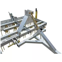Structure d’attelage et fixation du timon de la herse de carrière LIDERFARM 1m60 pour quad