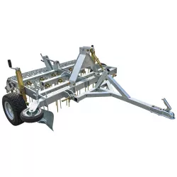 Herse de carrière LIDERFARM 2m00 pour quad — vue de trois quarts côté attelage
